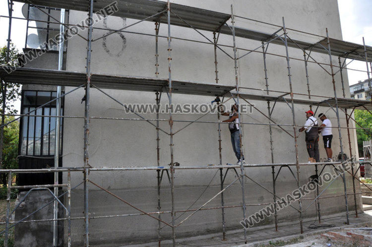 1280 запазват работните си места по схемата 60 /40