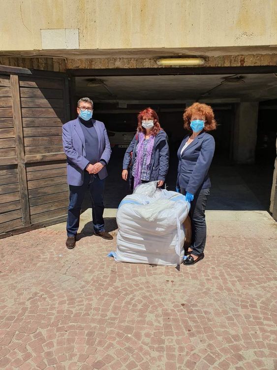 Фирма от Златоград дари предпазни средства на многопрофилните болници в Смолянска област