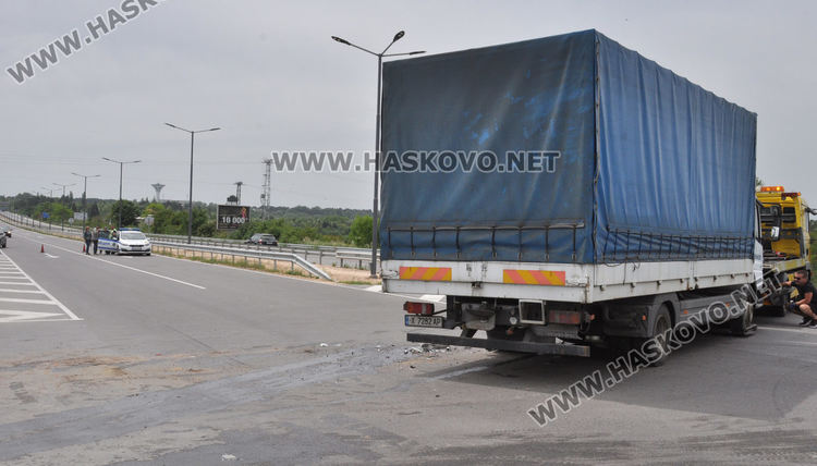 Джип и камион катастрофираха до Бирената край полицейска камера