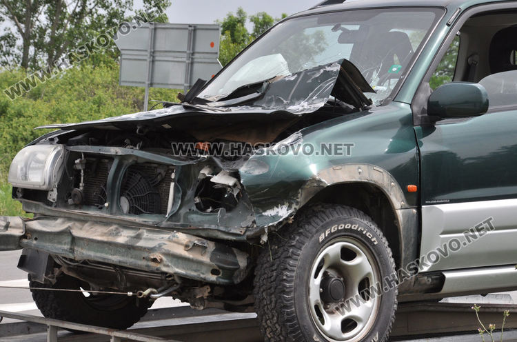 Джип и камион катастрофираха до Бирената край полицейска камера