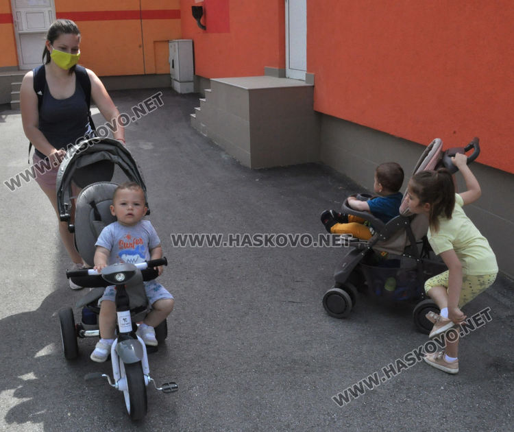 Млечната кухня в „Орфей“ заработи от днес при строги мерки