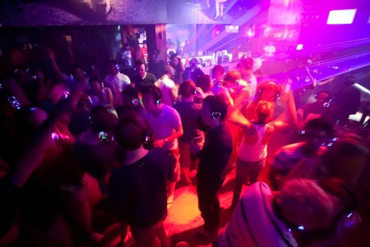 Дискотеки и барове остават затворени до 14 юни (Заповед)