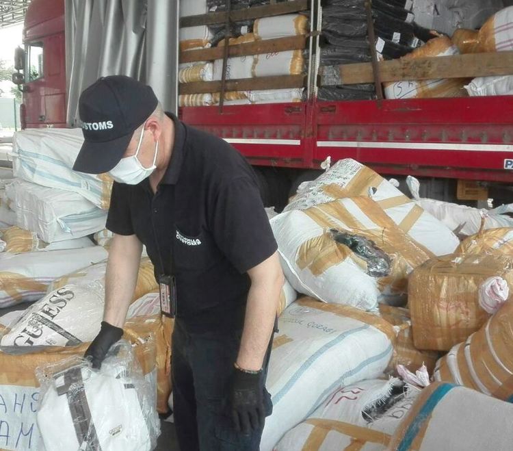 Разкриха голяма контрабанда на лични предпазни средства на границата с Турция