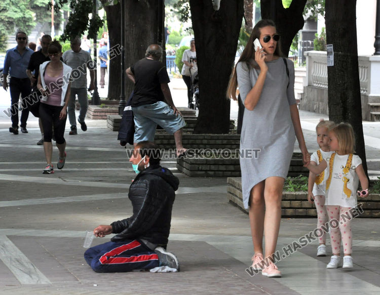 Просяци и „хасковски герои“ налазиха центъра