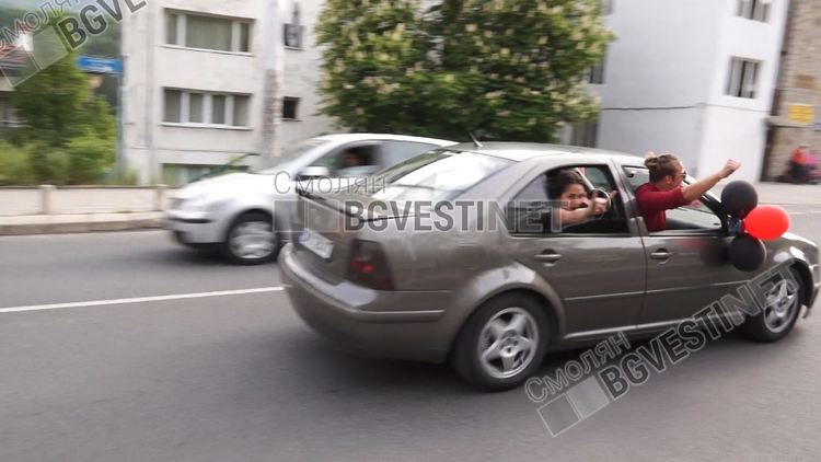  Абитуриентите  на 2020г в Смолян само в шествия с автомобили, без полиция