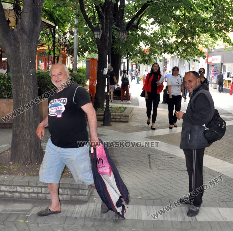 Просяци и „хасковски герои“ налазиха центъра