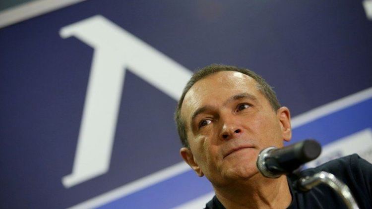 Васил Божков пита феновете кой да стане собственик на Левски