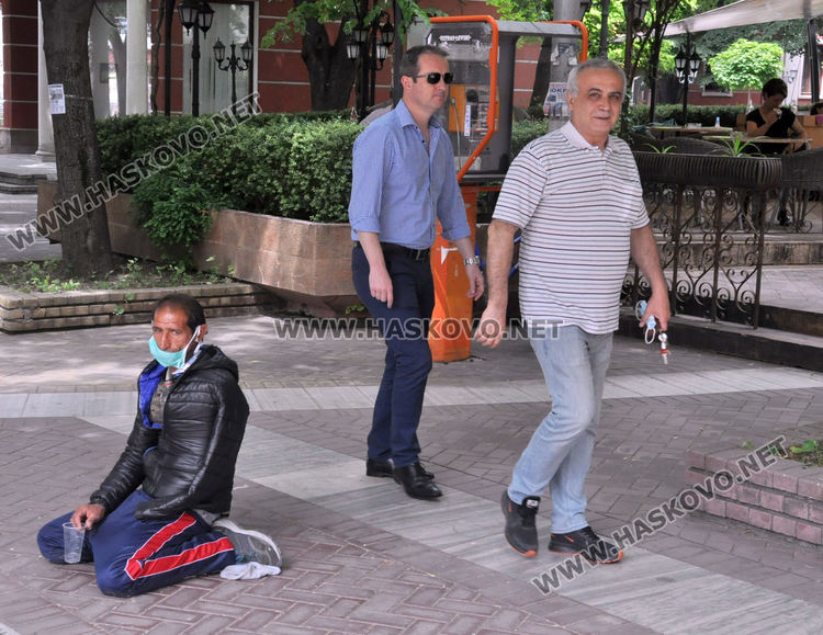 Просяци и „хасковски герои“ налазиха центъра