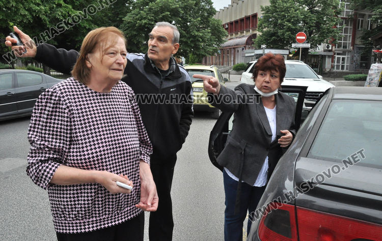 Сеат и Опел катастрофираха до Зеленчуковия, водачите спорят за предимство