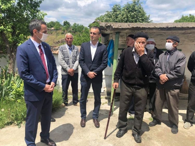 Турският консул участва в молитва в Птичар