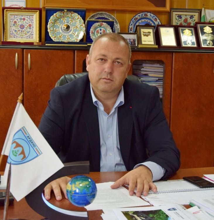 инж.Изет Шабан