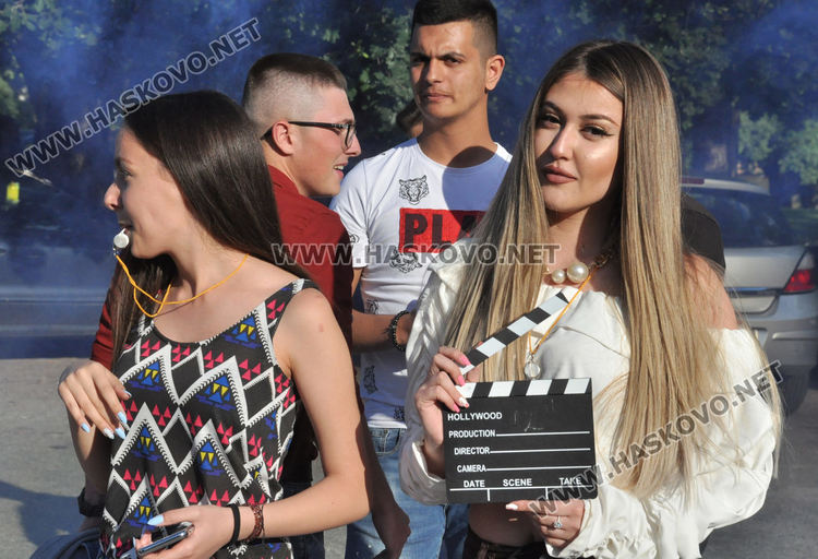 Випуск 2020 с импровизиран бал на Кенана