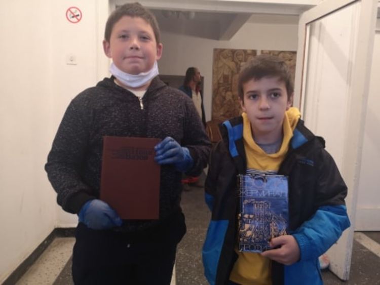 Родопско читалище подарява книги на малки и големи за 24 май 