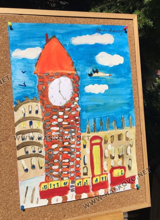 Аплодисменти за учителите на Хасково на пъстрата детска изложба, посветена на 24-ти май