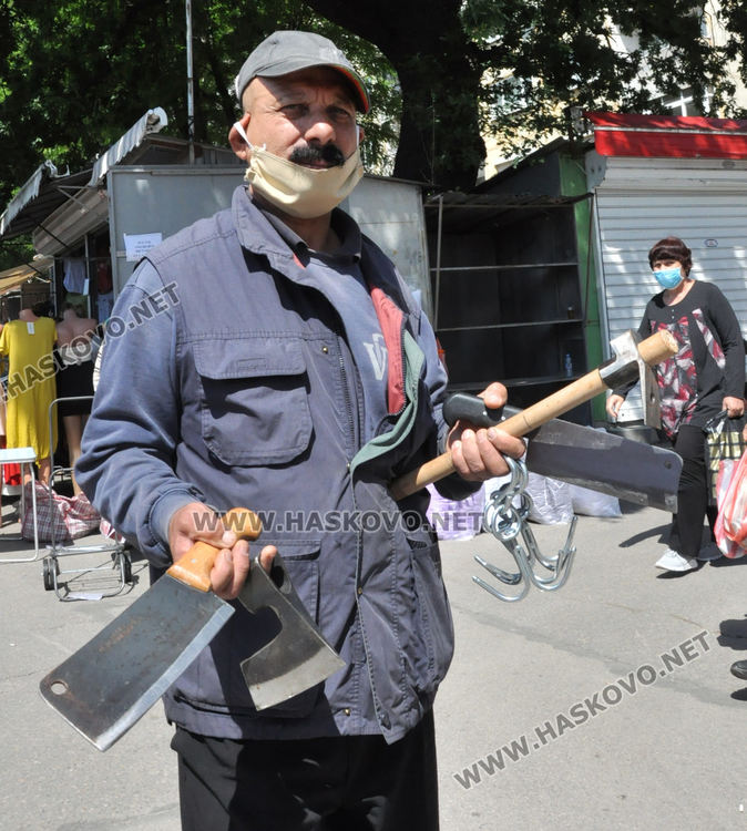 Неделният пазар в Димитровград отвори в цялото си многообразие