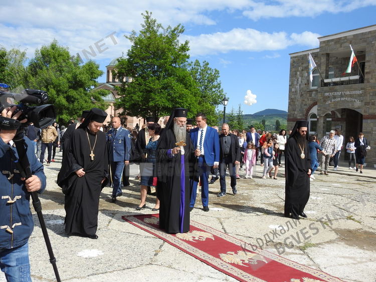 Митрополит Николай положи основния камък на нова църква в Кърджали, храм се въздига в манастира „Св.Йоан Предтеча”