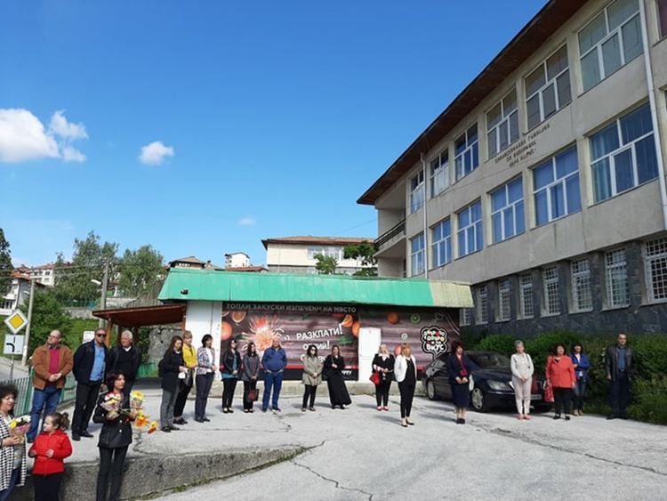 Професионалнтата гимназия по икономика в Смолян- наесен с "нова сграда" и нова система за практическо обучение