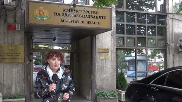  Коронавирусът зарази здравната каса в България