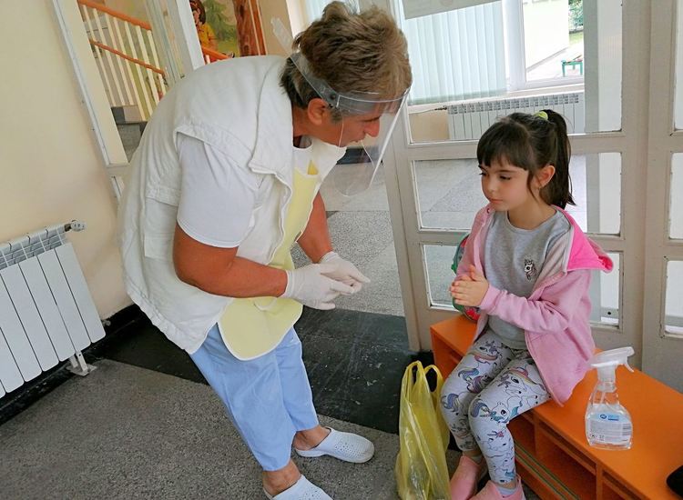 30% от децата се завърнаха в детските градини днес