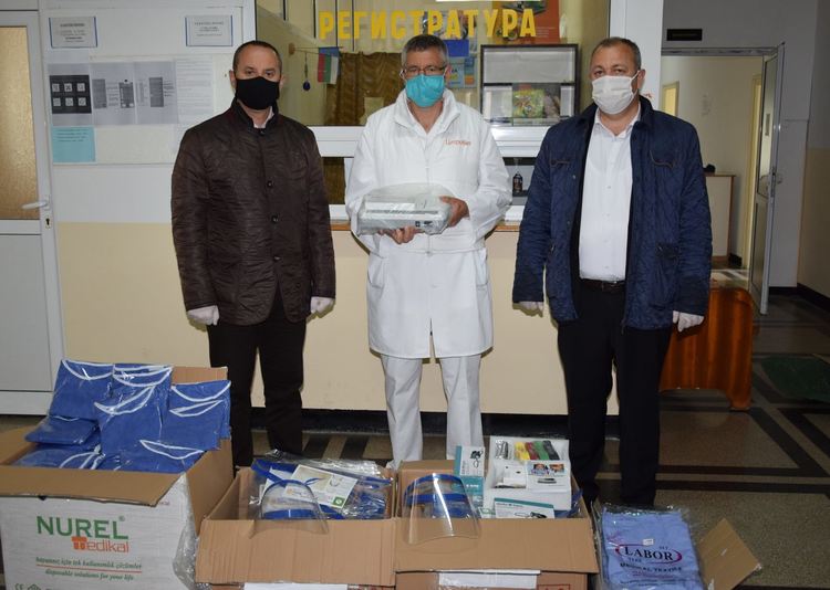  Електрокардиограф дари председателят  на Сдружение „Егридерелилер“  Айдън Йълмаз на ардинската болница