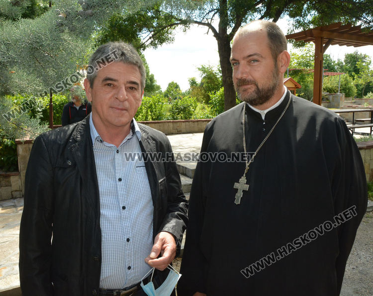 Литийно шествие за Спасовден, именикът Спас Александров раздаде курбан