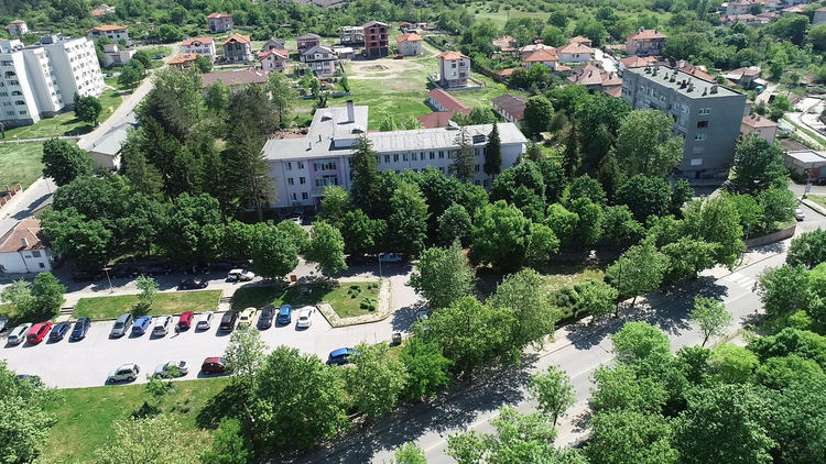 Болницата в Момчилград получи 5 000 нитрилни ръкавици