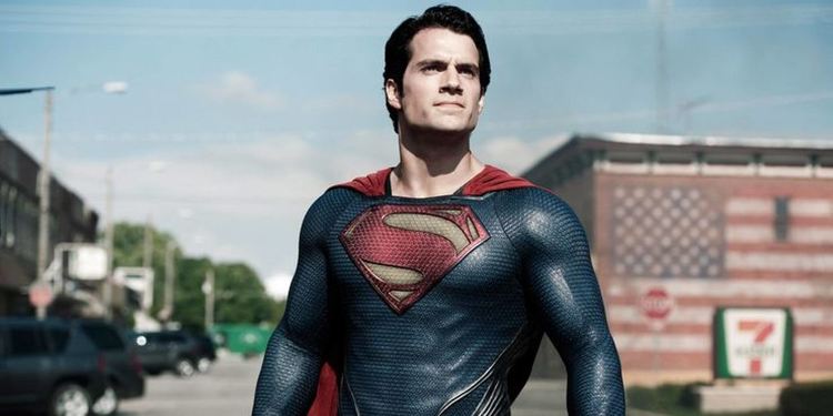 Хенри Кавил ще играе Superman в поне още един филм 