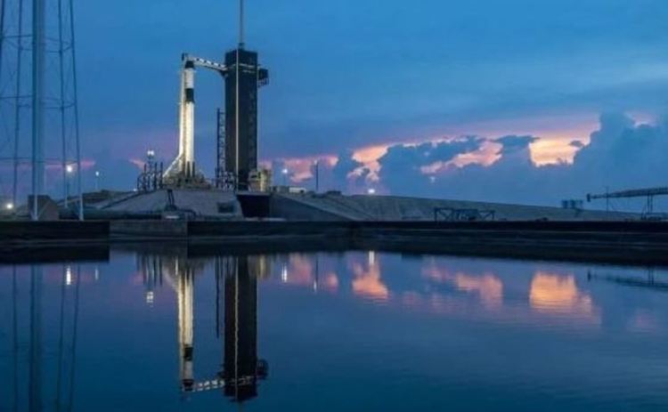 Успешен исторически старт на SpaceX и НАСА 