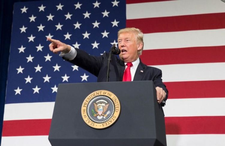 Тръмп: САЩ прекратяват отношенията си със СЗО, защото Китай изцяло я контролира