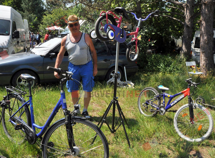 Автопазарът заработи на пълни обороти, но без спазване на противоепидемичните мерки