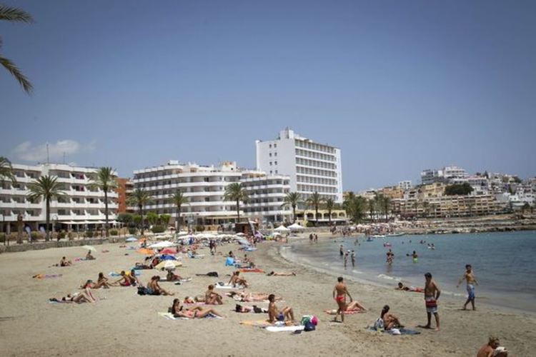 Педро Санчес поиска последно удължаване с 15 дни на карантината в Испания