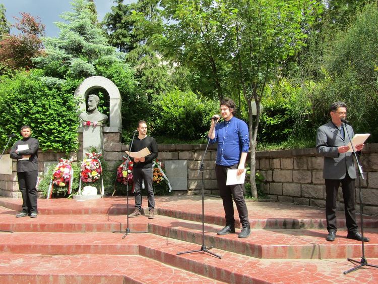 Рецитал от стихове на Христо Ботев от младите актьори от РДТ в Смолян
