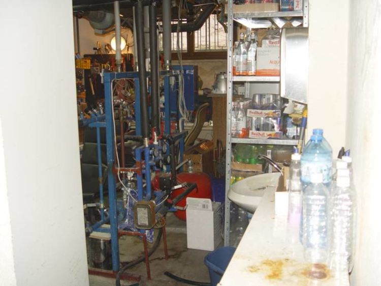 Прокуратурата е иззела още артефакти от офисите на Васил Божков