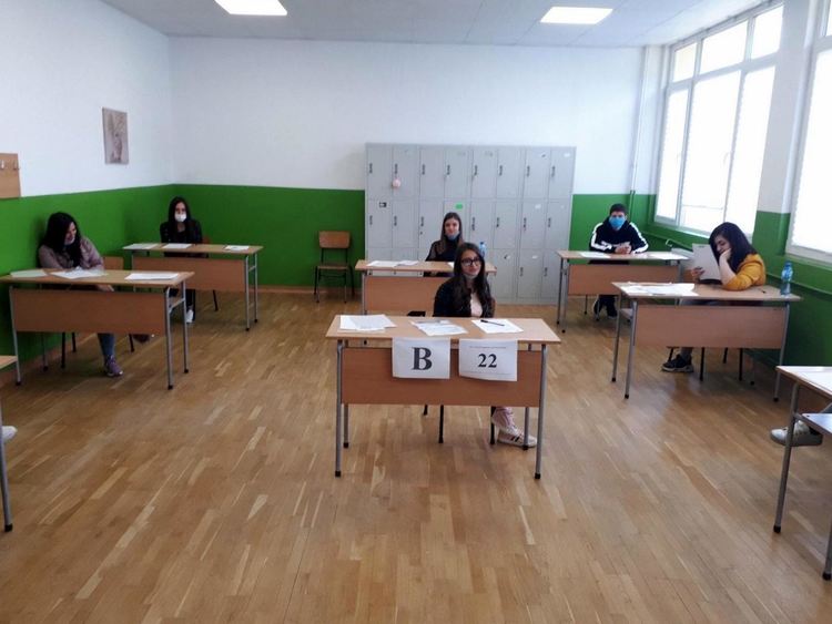 588 зрелостници се явиха на матурата по избор, най-желан предмет е биологията