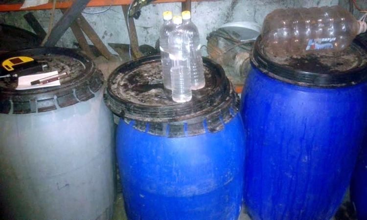 Спипаха нелегална спиртоварна в Крумовградско, двама жадни от областта със заплахи за саморазправа