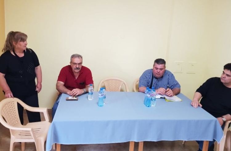 Стопани от Крушево разговаряха с шефа на ОДБХ за регистрирането на „задните дворове“