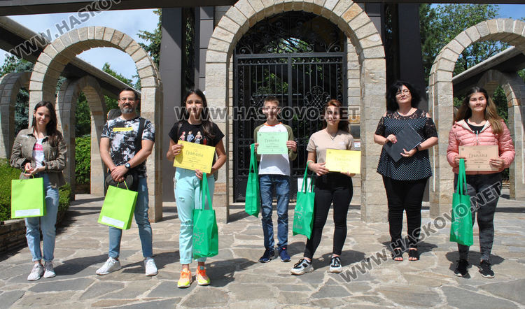 Четирима младежи с награди от фотоконкурса "Аз снимам природата”