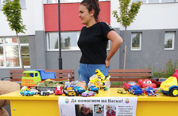 1065 лв отчитат славейковци от базара за Васко