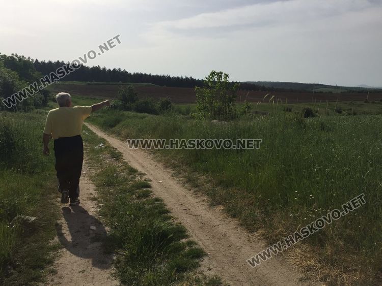 От вилите в "Куба" се жалват от зловония. Твърдят, че са от незаконна тръба към микроводоем