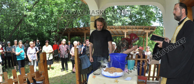 Курбан и молебен за здраве на Свети дух в Орлово (видео)