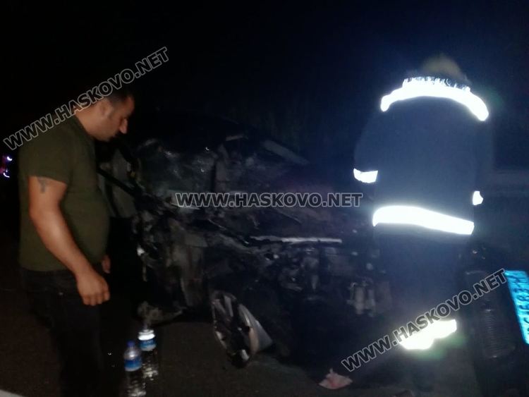 Няколко души пострадаха при катастрофа между кола и бус на магистрала “Марица”