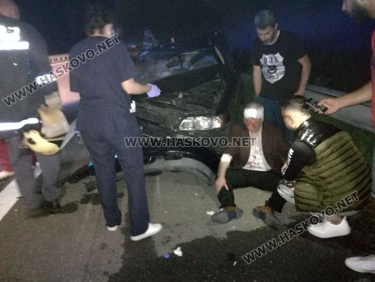 Няколко души пострадаха при катастрофа между кола и бус на магистрала “Марица”