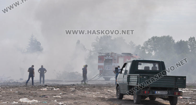 Изпуши депото за строителни отпадъци край Хасково