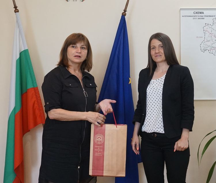 УНСС готви в Хасково и онлайн обучение