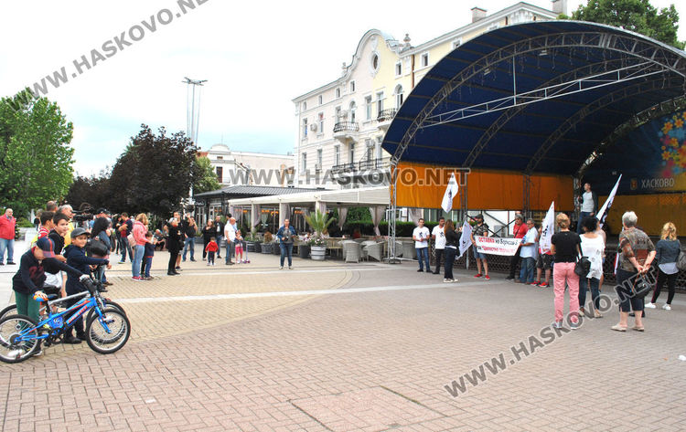 „Възраждане“ с протест в Хасково за оставка на правителството