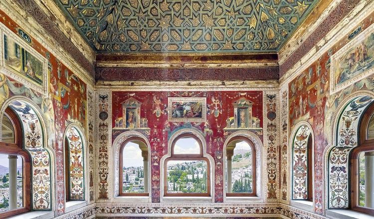 Прочутият дворец Алхамбра отваря отново за посетители