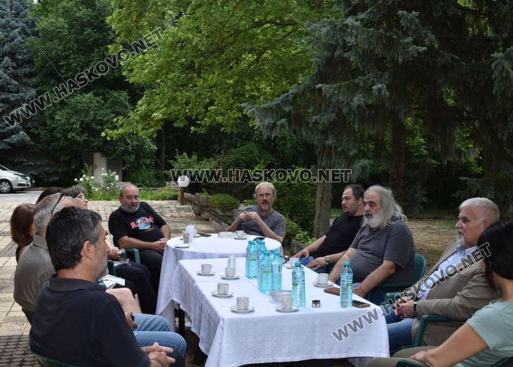 Художници от Хасково и Димитровград участват в пленер „Мистика и реалност“ 