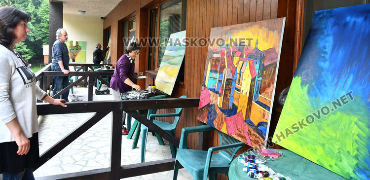 Художници от Хасково и Димитровград участват в пленер „Мистика и реалност“ 
