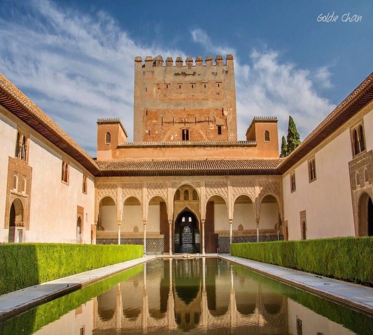 Прочутият дворец Алхамбра отваря отново за посетители
