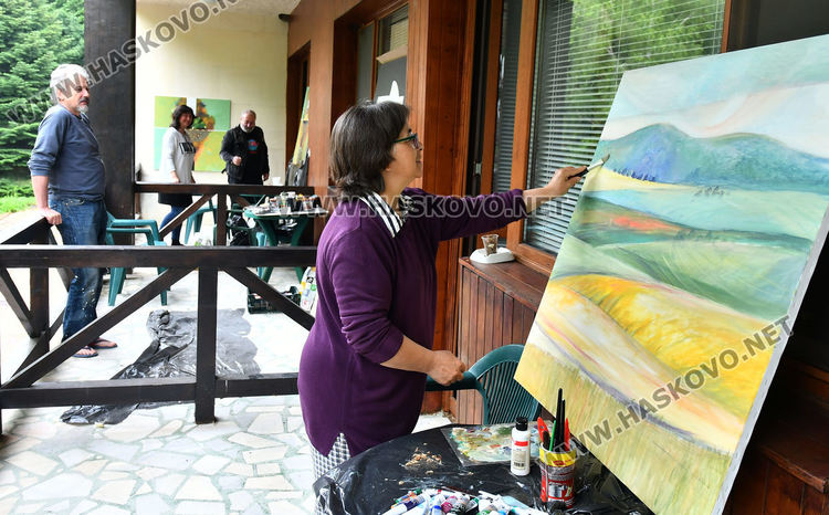 Художници от Хасково и Димитровград участват в пленер „Мистика и реалност“ 